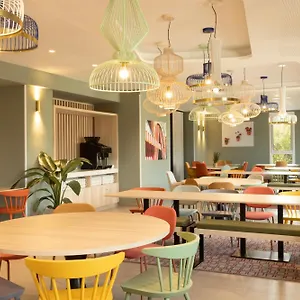 3* Otel Hampton By Hilton Martiricos